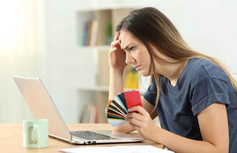 Diferença entre limite total e limite disponível do cartão: entenda como o crédito realmente funciona
