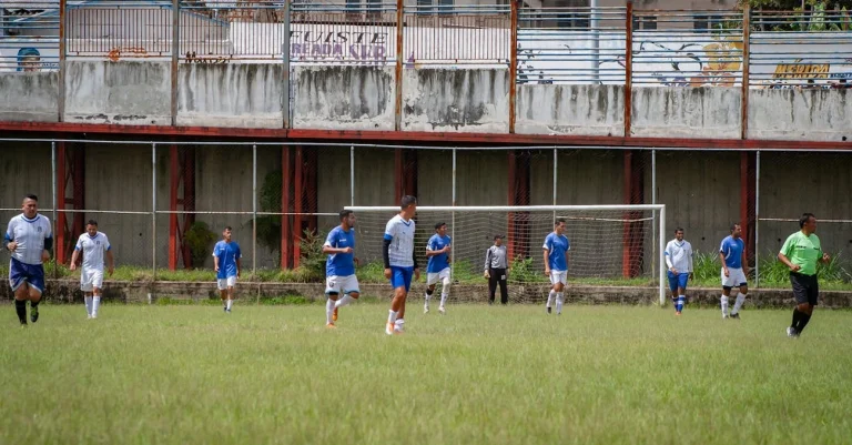 Caracas x Petrolero hoje ao vivo saiba onde assistir e horário da partida agora
