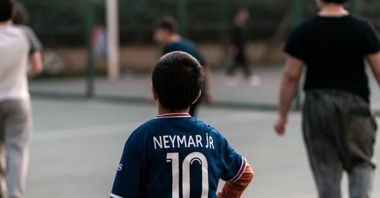 Neymar Surpreende Fãs e Anuncia Mudança Drástica Agora