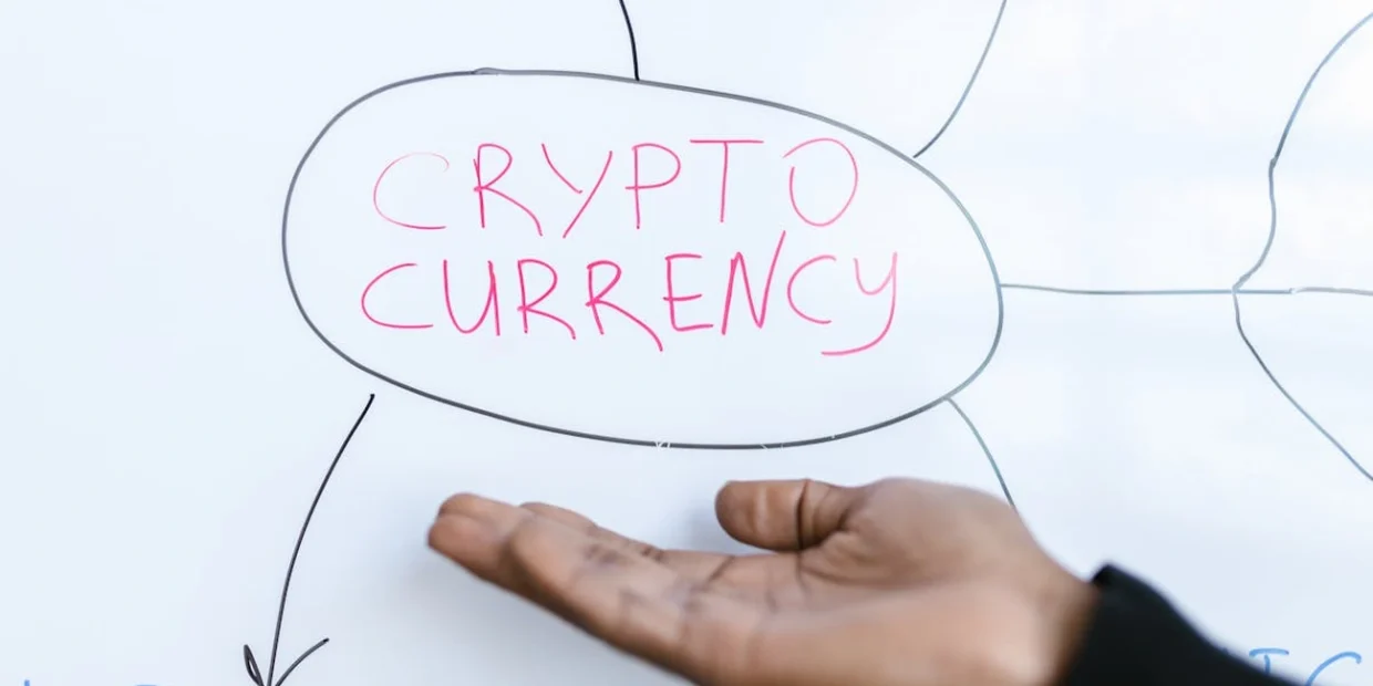 PAC cripto captura US$ 11 mi e contrata firma ligada a Tether agora