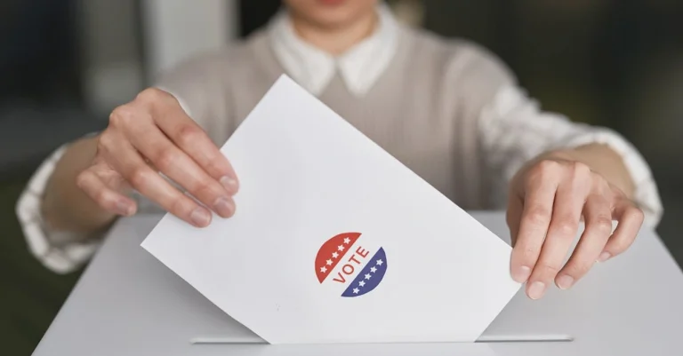 Eleições no Peru travam com 15 mil contestações, resultado oficial só agora em maio