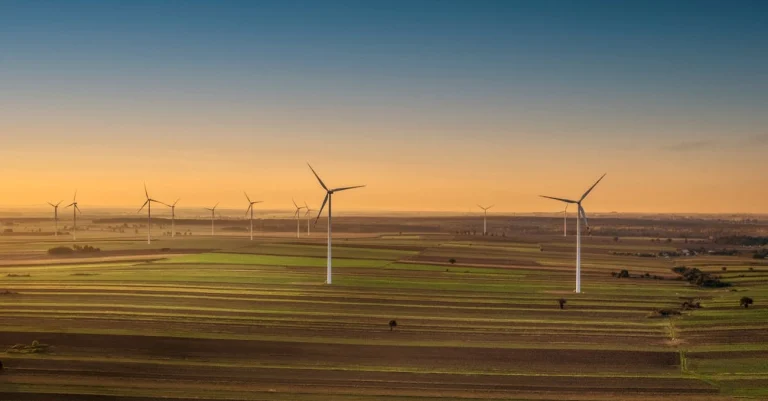 UE propõe cortes de impostos para enfrentar alta energia com equilíbrio