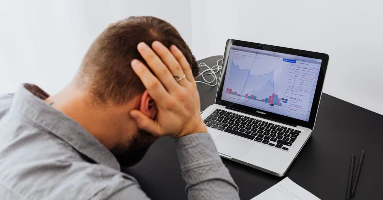 Stellar lidera queda de 3,4% nos primeiros ativos digitais do CoinDesk 20