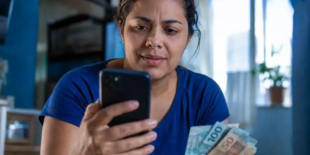 Saque do FGTS de R$ 6220 pode ser solicitado agora pelo app da CAIXA