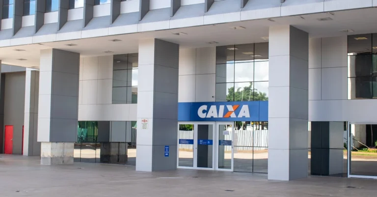 Caixa lucra menos R$ 2,3 bi no 1T26, apesar de margem financeira acima de R$ 18 bi