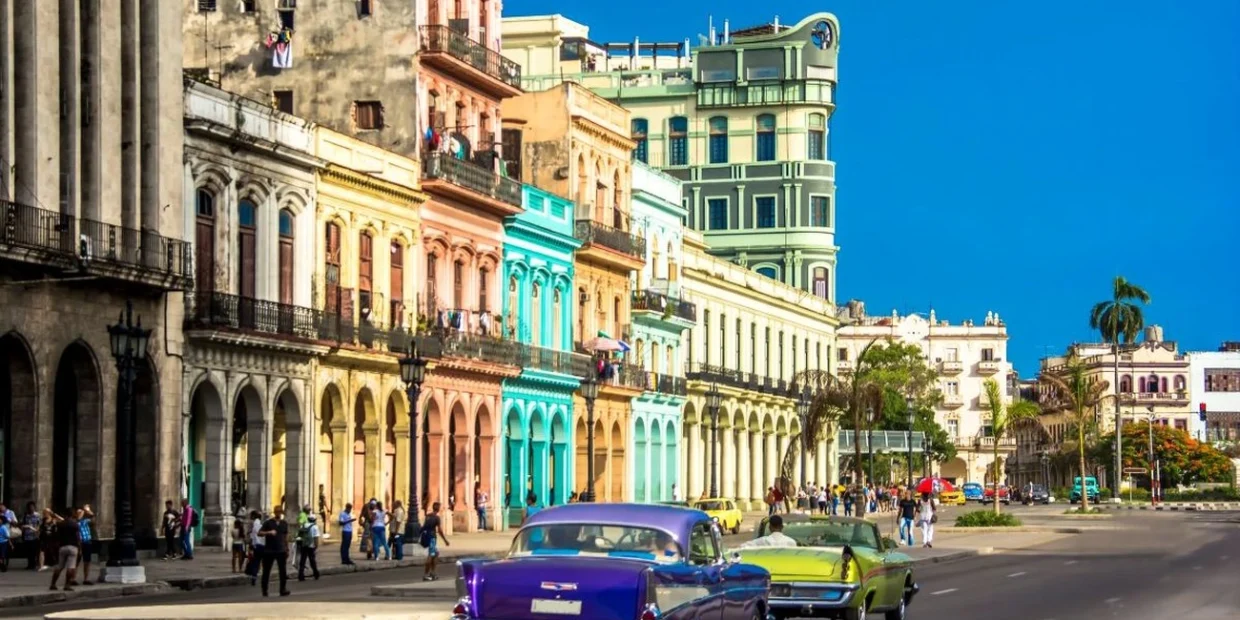 Turismo em Cuba desmorona hoje com 90% menos visitantes