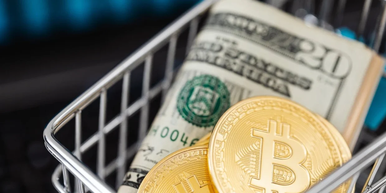 Venda de R$ 6,5 bi em ETF de Bitcoin derruba preço em 1,5% hoje
