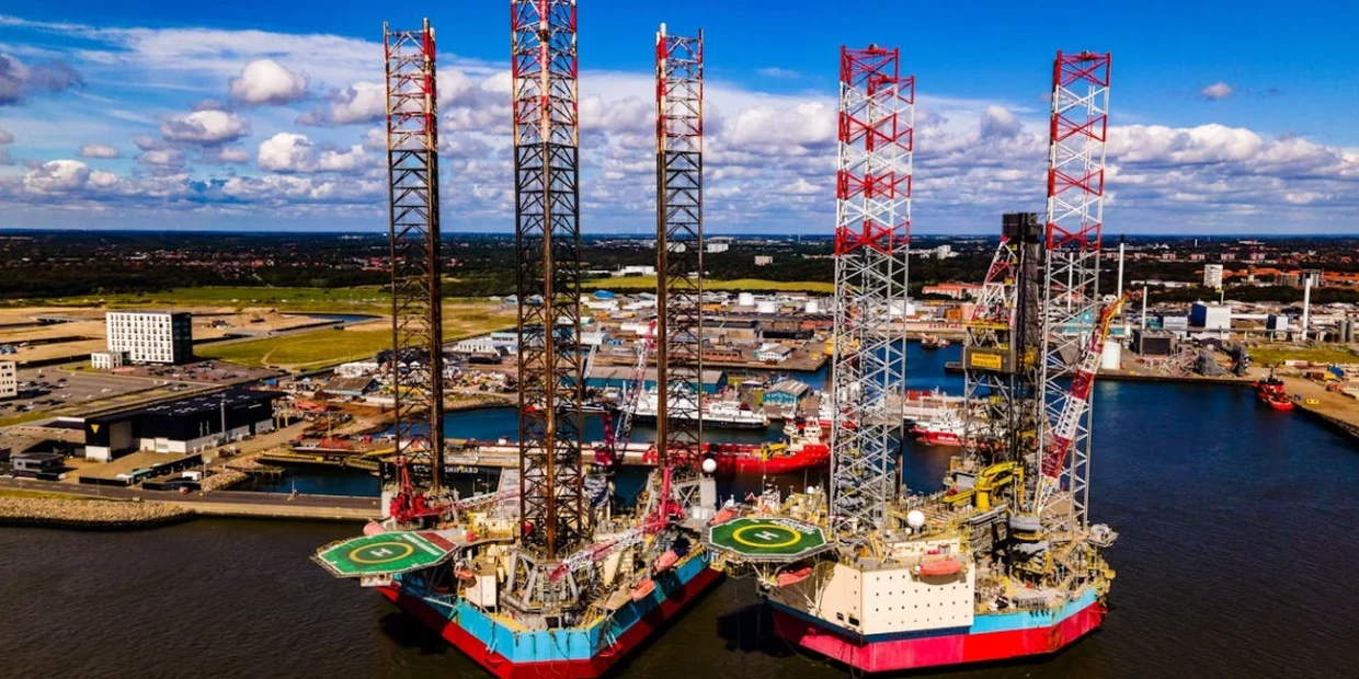 Petroleo sobe 1,3% em incerteza entre ataques EUA a Irã e negociações de Trump